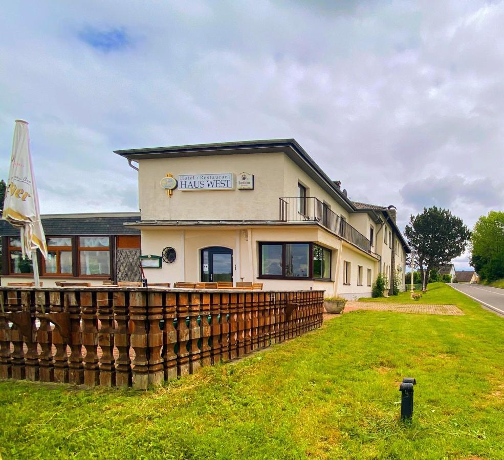 Eifel Hotel Haus West Kall Екстериор снимка